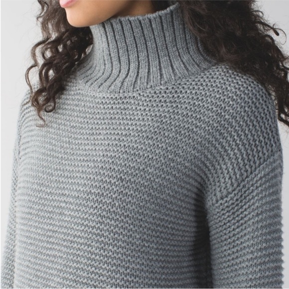 Lululemon Merino Wool Chunky Knit Karma Kurmasana Turtleneck Sweater - Picture 1 of 10